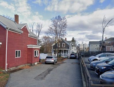 32 Maple St, Waltham, MA, 02453