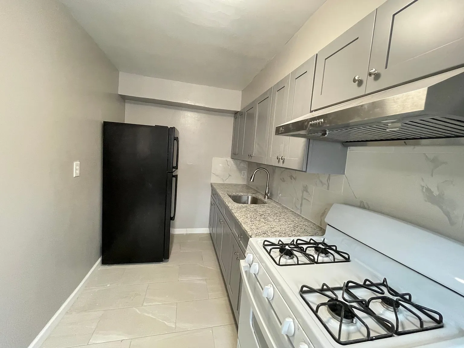 3 bed, 1.5 bath, 1170 sqft, $1,750 — Photo 1