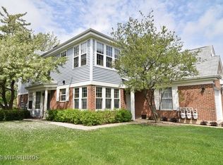 1972 Quaker Hollow Ln, Streamwood, IL 60107