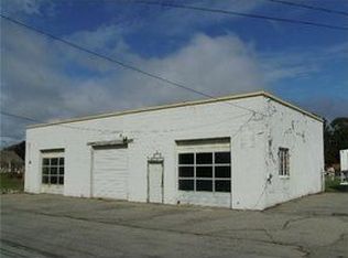 793 Main Rd, Tiverton, RI 02878