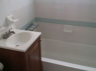 44 E 52nd St APT 1R, Brooklyn, NY 11203