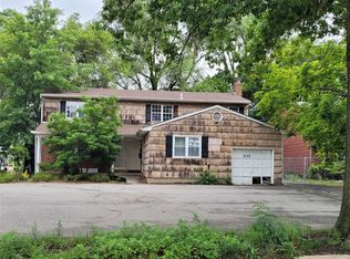 630 Old Country Rd, Plainview, NY 11803