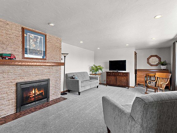 5th image of 962 S Northview Rd