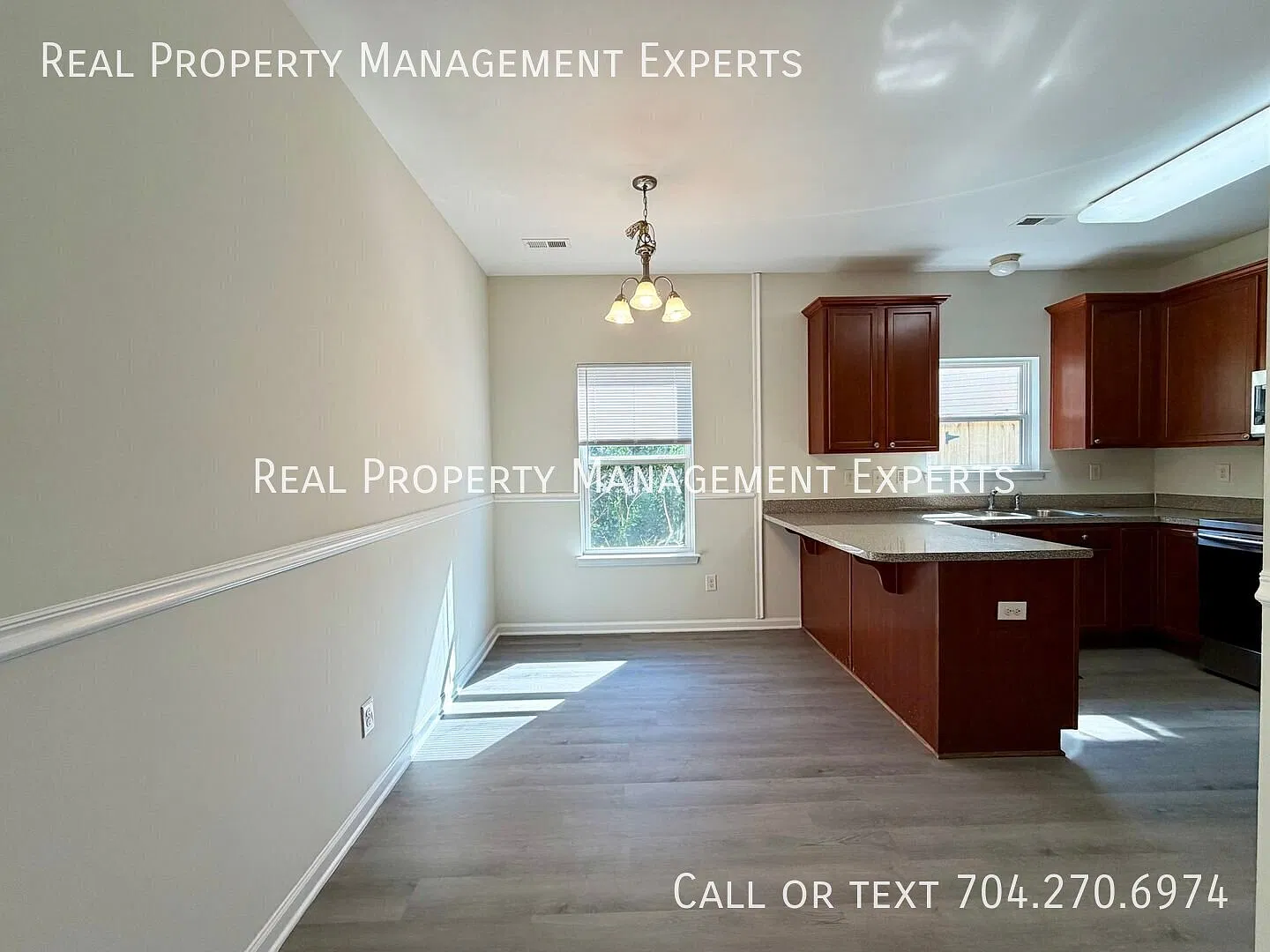 Beautiful 4BR/2.5BA Home in Charlotte! — Photo 4