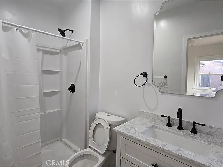 1038 Beacon Ave #1038 — Photo 3
