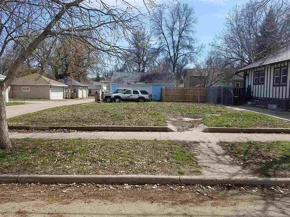 1st image of 710 1st Ave SE