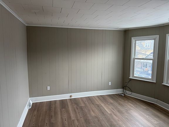 2nd image of 343 1/2 E 4th St