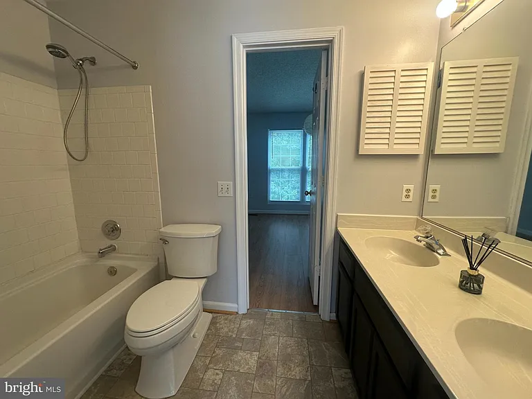 7223 Parsons Ct — Photo 17