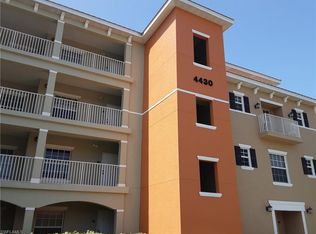 4430 Botanical Place Cir APT 105, Naples, FL 34112