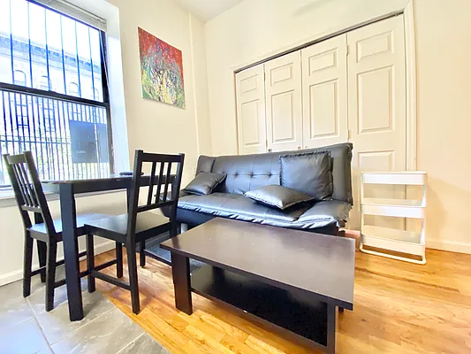 Rented by Highline Residential | media 9