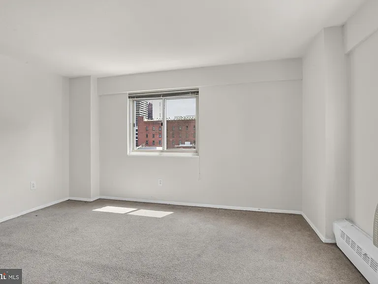 2101 Chestnut St #17-708 — Photo 12