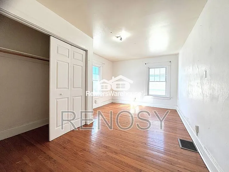 1171 21st St #2 — Photo 5