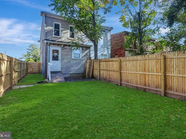 24 New Trent St — Photo 35