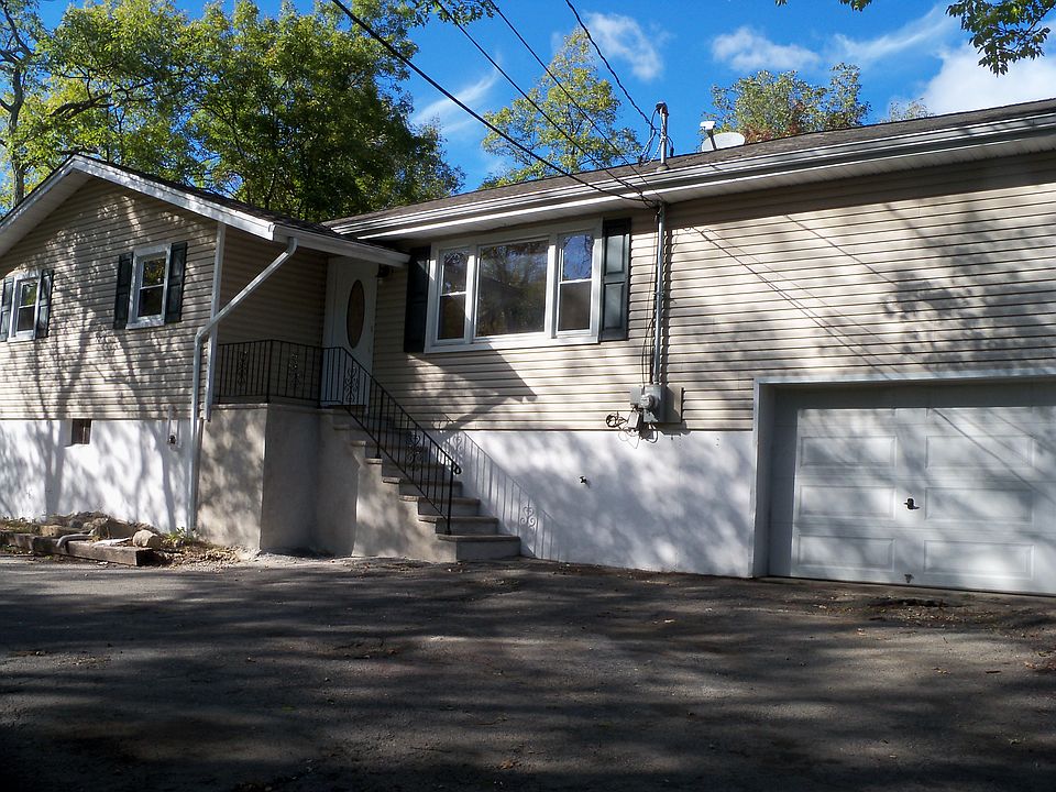 1st image of 506 Edwards Dr