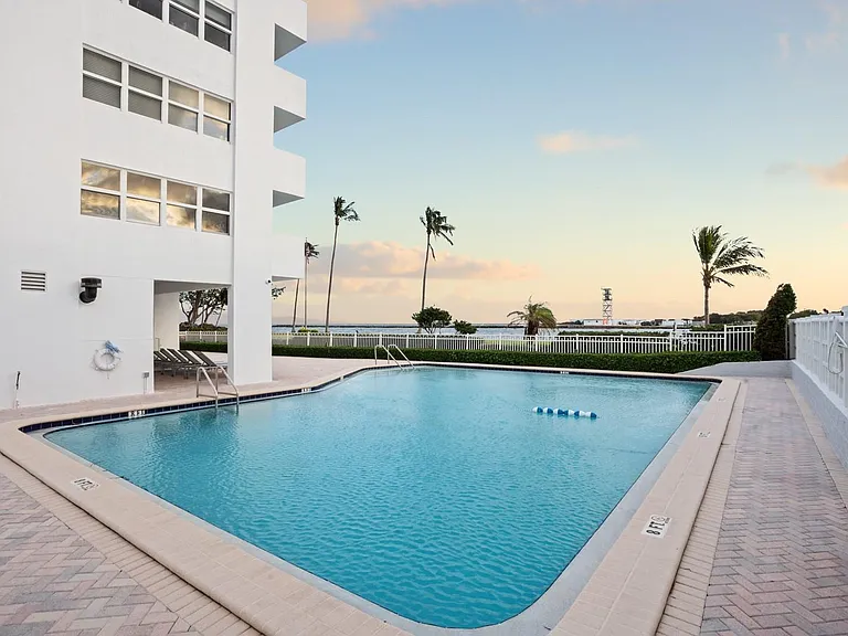 2100 S Ocean Dr #16F — Photo 43