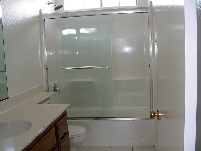4219 Manhattan Beach Blvd #B — Photo 8