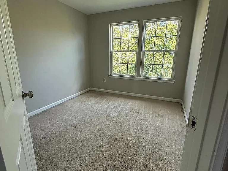 2029 Spring Run Cir — Photo 11
