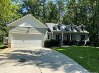 7054 Maple Cir, Sanford, NC 27332