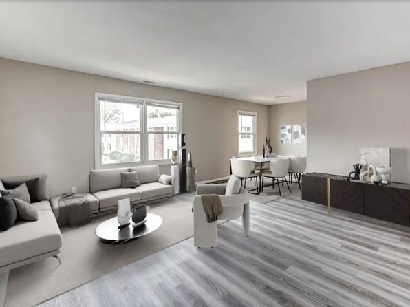 10 Moore St APT 57