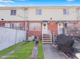36 Hill St, Staten Island, NY 10304