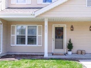 2020 Woodburn Rd UNIT B, Waukesha, WI 53188
