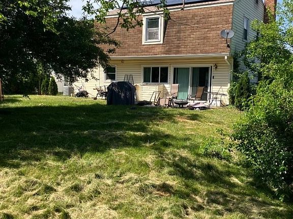 5th image of 21 Trescott Ln