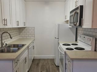 984 Kiely Blvd UNIT B, Santa Clara, CA 95051