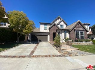 1931 W Meadowbrook Dr, Santa Ana, CA 92704