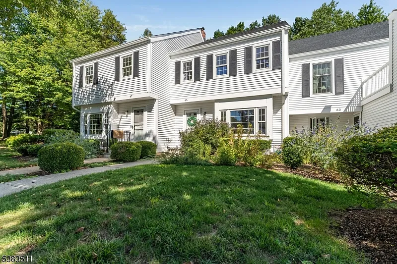 2 bed, 1.5 bath, $3,350 — Photo 2