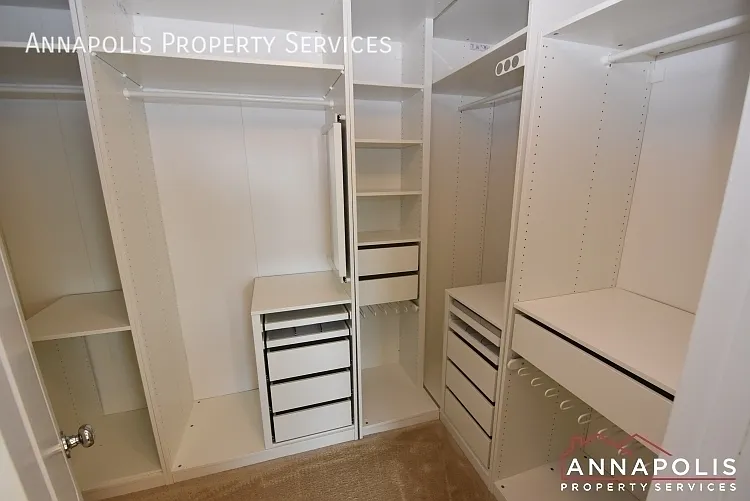 7827 Bakers Creek Ln — Photo 14