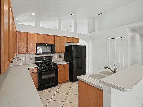 5th image of 2609 Meadow Oaks Loop