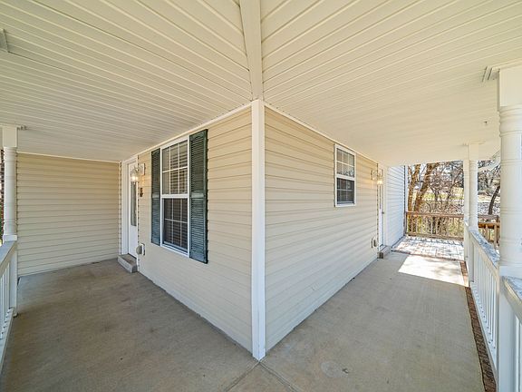 4th image of 522 Turner Reynolds Ct