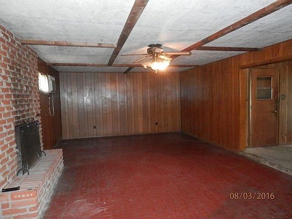 2nd image of 432 NW Greenmeadow Dr
