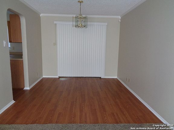 3rd image of 9827 Misty Plain Dr