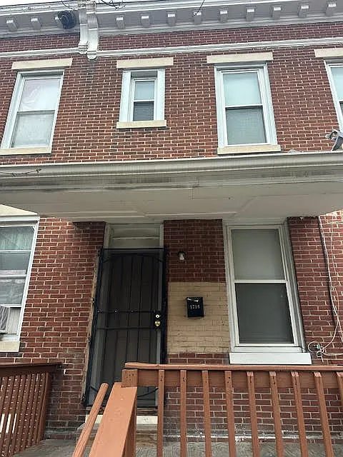 Building Photo - 1716 E 25th St