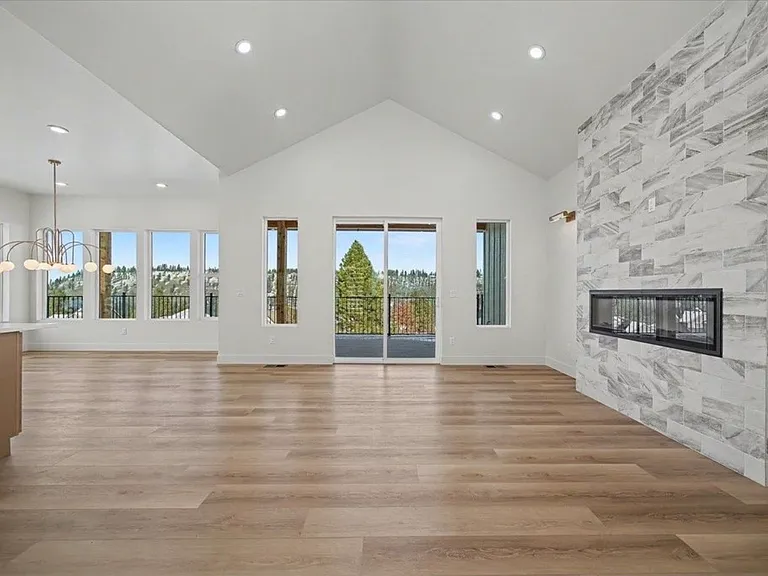 5112 S Jordan Ln — Photo 10