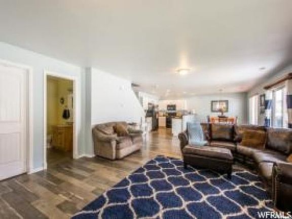 2nd image of 3052 W Willow Pod Dr