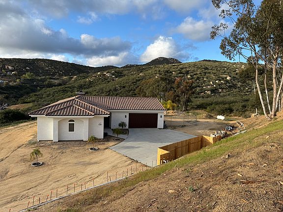 2nd image of 12667 Calle De Rob