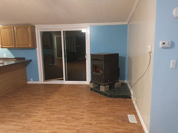 4th image of 17525 McPhail Ave NE