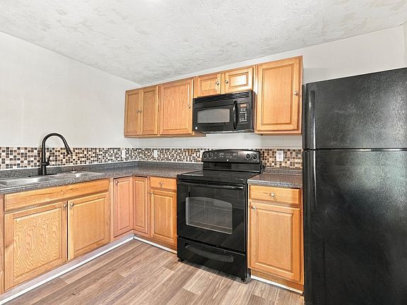 4th image of 650 Alleghany Ave #3