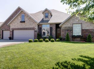 1366 Rosedale Ct, Springfield, MO 65802