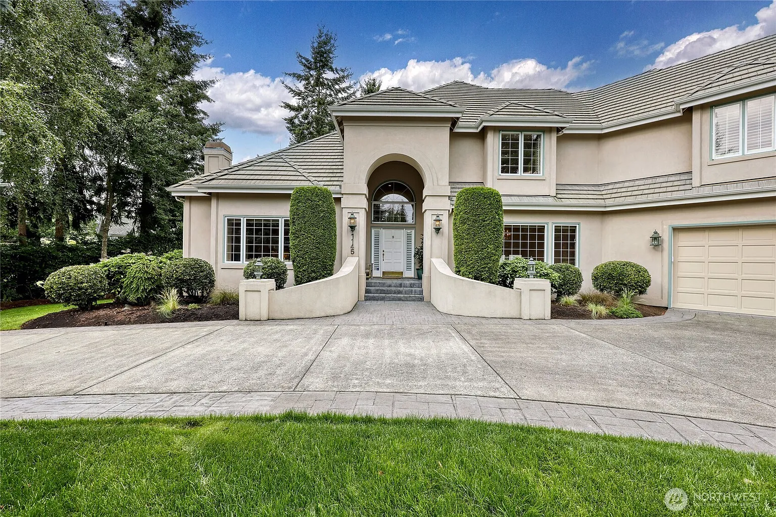 1145 High School Road NE photo 1