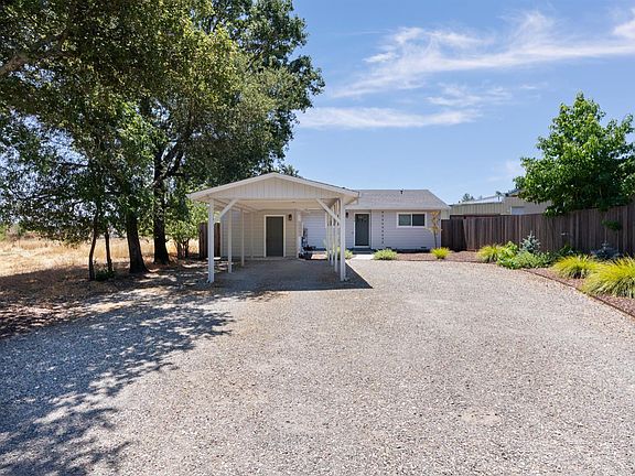 3rd image of 1038 Verano Avenue