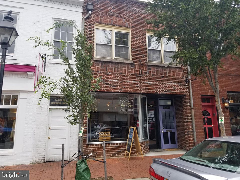 1st image of 1004 Caroline St