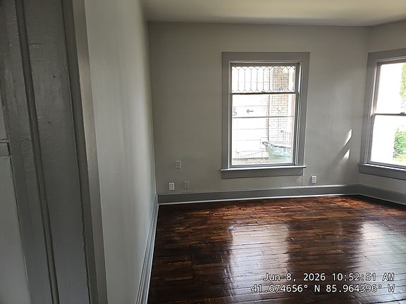 5th image of 1315 Kinzy St #A