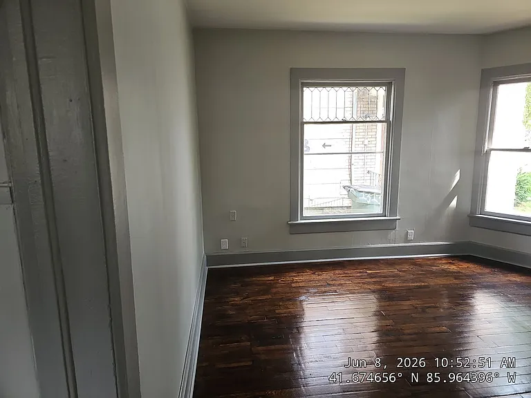 1315 Kinzy St #A — Photo 5