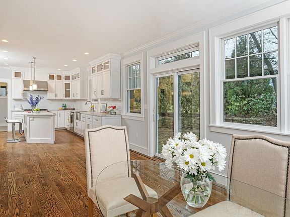 22 Fairview Rd Scarsdale, NY 10583 (06 of 17).jpg