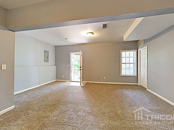 4th image of 1950 Hollow Trace Way