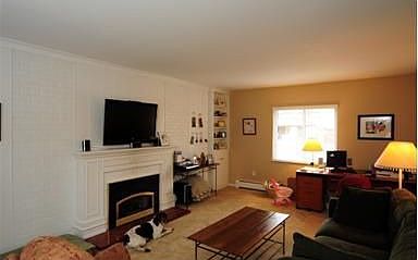 3rd image of 3853 S Newport Way
