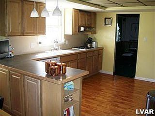 4th image of 3520 Glen Ave